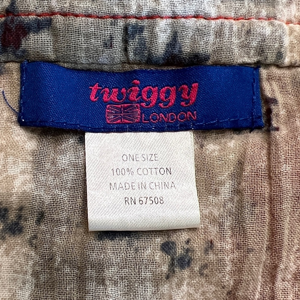 Twiggy by London Infiniti Distressed Americana Flag Print Infinity Scarf - Picture 9 of 11